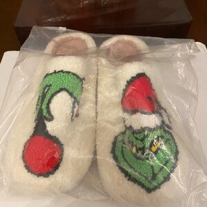 Grinch slippers